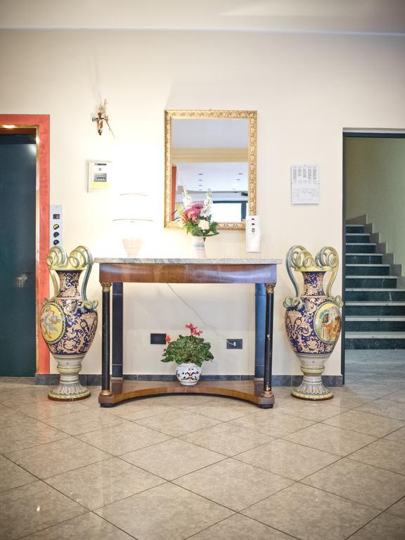 Hotel Tirrenus Perugia Exterior foto